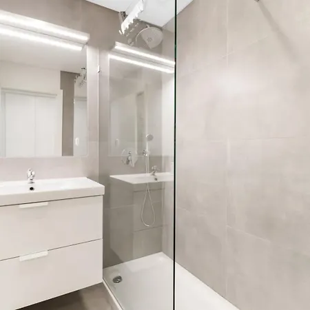 Apartmán New 2br Praca Flores Ac | By Airnest Lisboa