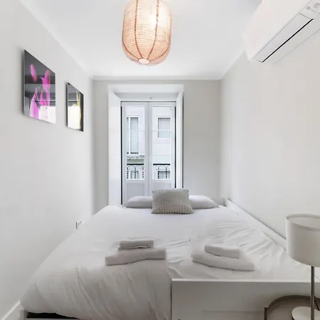 New 2br Praca Flores Ac | By Airnest Lisbona