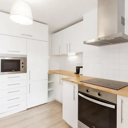 New 2br Praca Flores Ac | By Airnest 아파트 리스본